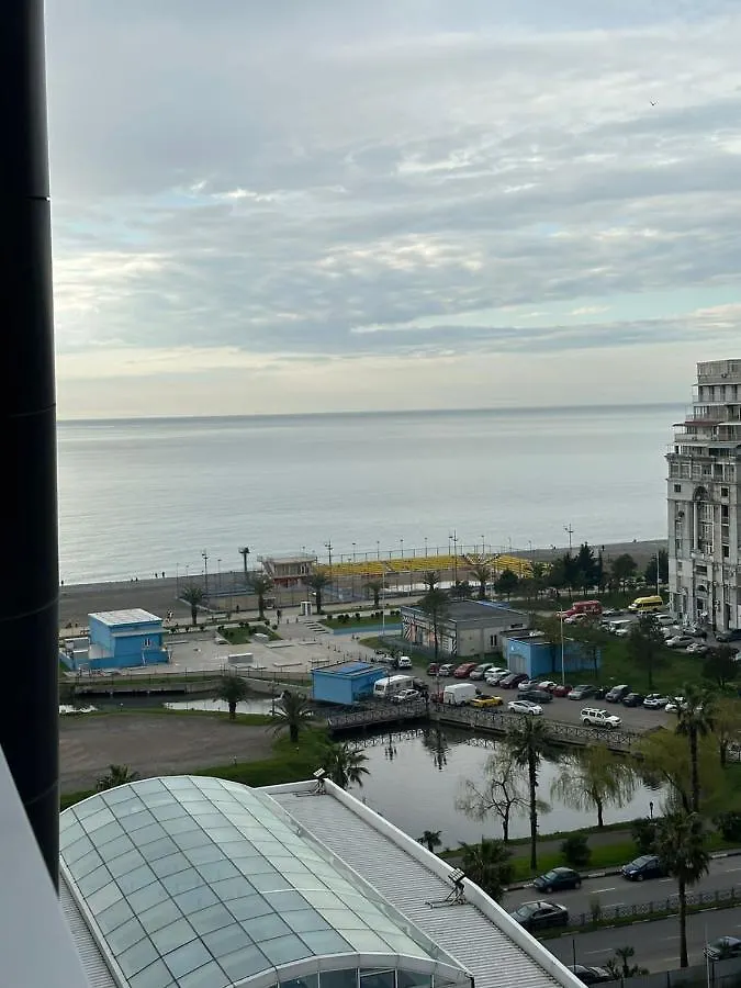 Luxury Apartment With Sea View Batumi 5*,